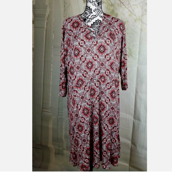 Rue 21 Mandala Medallion Print Dress - Lace UP, Stretch, 3/4 sleeves - Picture 5 of 9